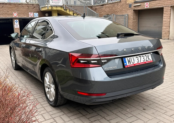 Skoda Superb cena 89800 przebieg: 168500, rok produkcji 2020 z Pelplin małe 352